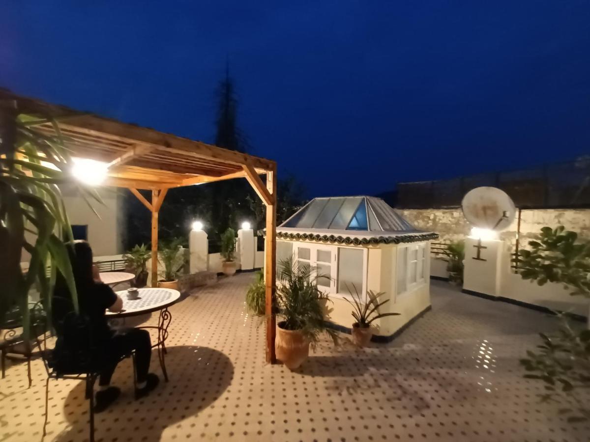 Riad Avec Terrasse Privee Et Piscine Partagee A 300M フェズ エクステリア 写真