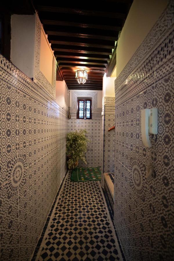 Riad Avec Terrasse Privee Et Piscine Partagee A 300M フェズ エクステリア 写真