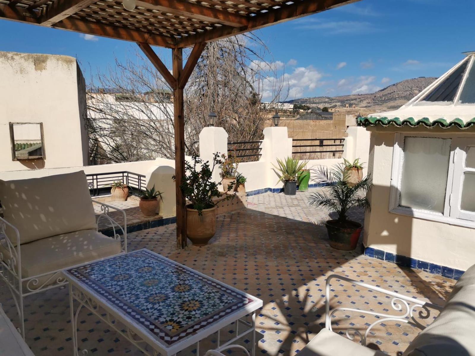 Riad Avec Terrasse Privee Et Piscine Partagee A 300M フェズ エクステリア 写真